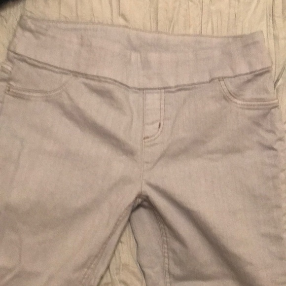 Chico’s Jeans - Picture 3 of 5